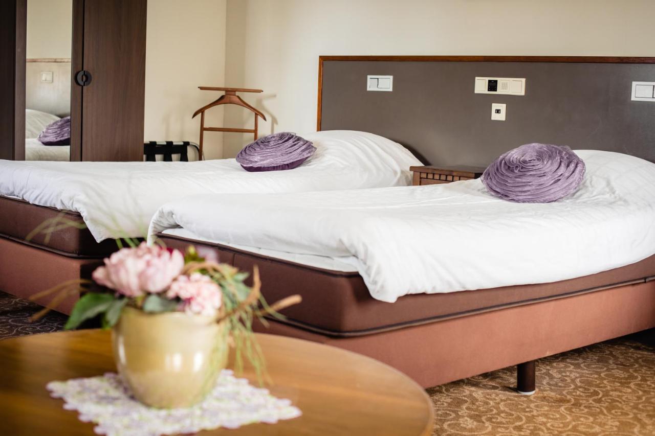 Hotel De Reiziger Ottersum Bagian luar foto
